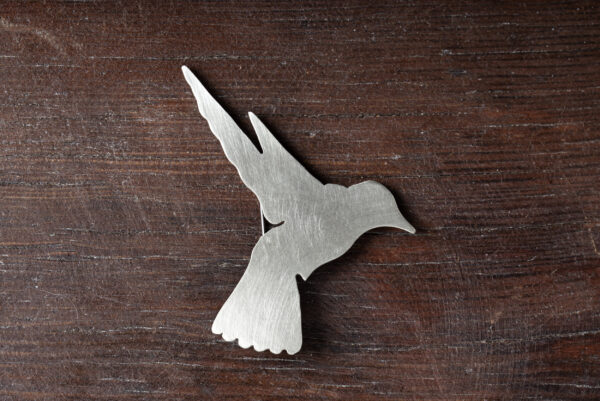 Broszka srebrny koliber
