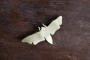Gold Monstera Leaf Brooch (small)