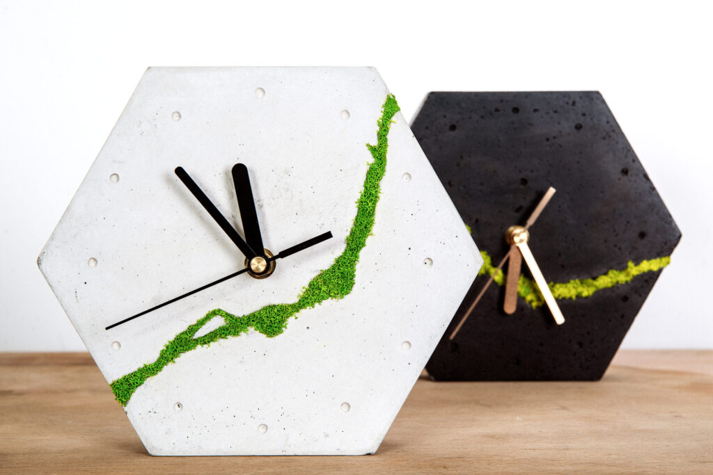Zegar betonowy z chrobotkiem – projekt z pracowni rękodzielniczej